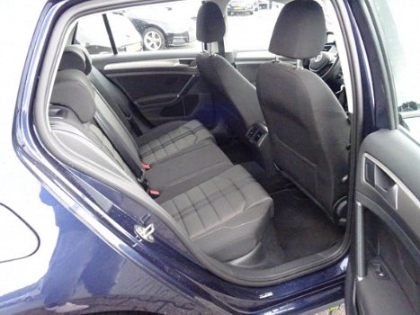 Volkswagen Golf - 1.0 TSI Connected Series / Navi / ECC / DAB+ / App - Connect - 1