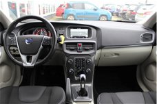 Volvo V40 - 2.0 D2 Summum Business Trekhaak / Cruise / Clima / PDC / Nette staat