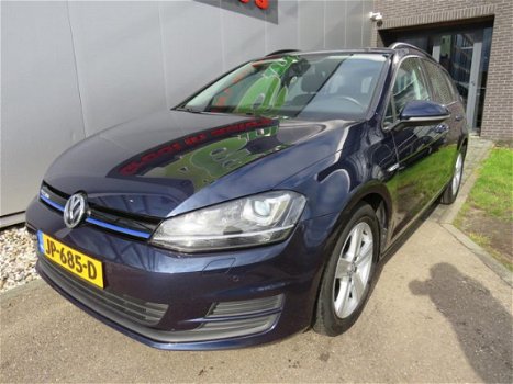 Volkswagen Golf Variant - 1.6 TDI BlueMotion Comfortline Xenon Stoelverw Navi Clima PDC Bluetooth Cr - 1