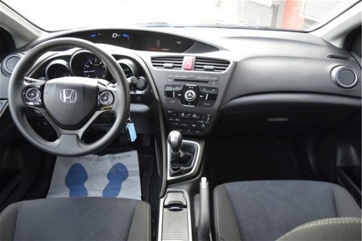 Honda Civic - 1.4 Comfort cruise control, PDC, trekhaak, stoelverwarming, climate control - 1