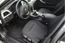 BMW 3-serie Touring - 320d 184PK Executive [ xenon navi elek.klep Euro 5 ]