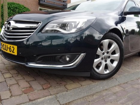 Opel Insignia - 2.0 CDTI 120PK Business+ Navi/ Winterpakket/ NL auto - 1