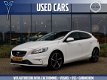 Volvo V40 - 1.6 T2 R-Design | Xenon verlichting | Panoramadak |Parkeercamera | Stoelverwarming | 18' - 1 - Thumbnail