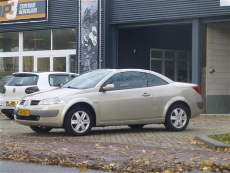 Renault Mégane coupé cabriolet - 1.6-16V Privilège Luxe - 1