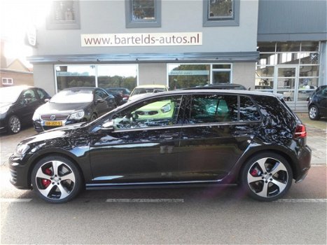 Volkswagen Golf - 2.0 GTI 230pk 5D Performance NAP - 1