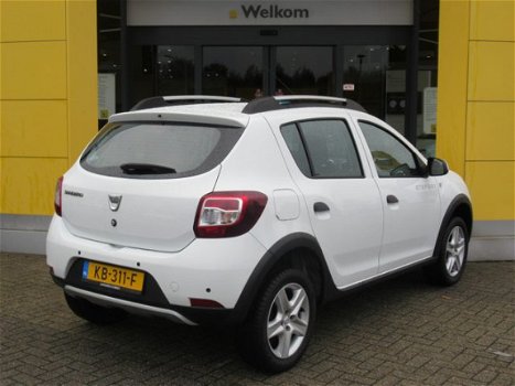 Dacia Sandero - TCe 90PK STEPWAY LAUREATE Navi/Parkeerhulp/Bluetooth - 1