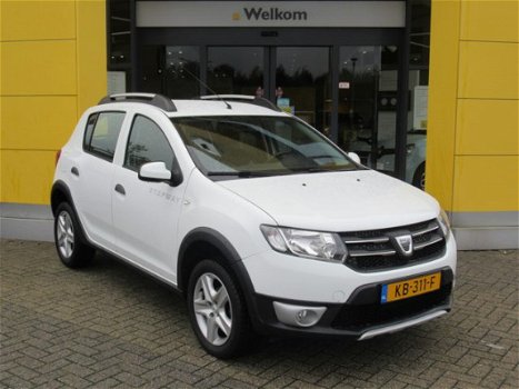 Dacia Sandero - TCe 90PK STEPWAY LAUREATE Navi/Parkeerhulp/Bluetooth - 1