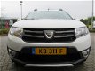 Dacia Sandero - TCe 90PK STEPWAY LAUREATE Navi/Parkeerhulp/Bluetooth - 1 - Thumbnail