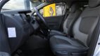 Renault Captur - DCi 90 Intens |Gar. t/m 07-2023 190.000 km | Leer | Nav+Cam+PDC V&A | Trekh | NL Au - 1 - Thumbnail