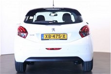 Peugeot 208 - 1.2 PureTech 82pk Signature l NAVI l AIRCO l PARKEERSENSOREN | DAB | l