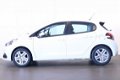 Peugeot 208 - 1.2 PureTech 82pk Signature l NAVI l AIRCO l PARKEERSENSOREN | DAB | l - 1 - Thumbnail