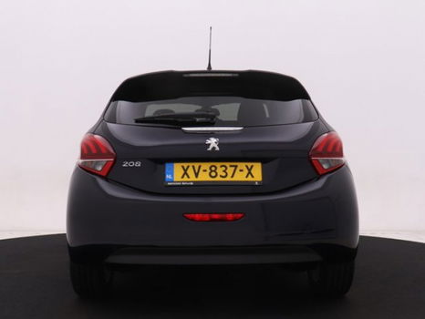 Peugeot 208 - 1.2 5drs PureTech Signature *PARKEERSENSOREN ACHTER*NAVIGATIE*AIRCO*LM-VELGEN* NEFKENS - 1