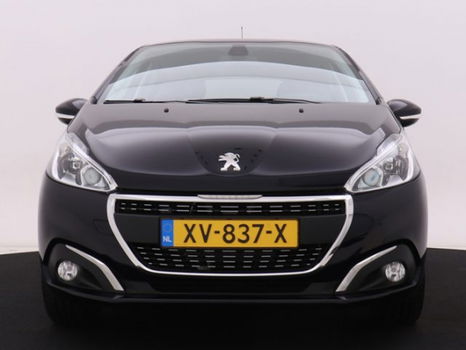 Peugeot 208 - 1.2 5drs PureTech Signature *PARKEERSENSOREN ACHTER*NAVIGATIE*AIRCO*LM-VELGEN* NEFKENS - 1