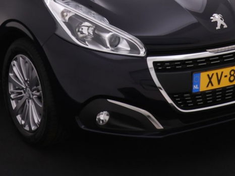 Peugeot 208 - 1.2 5drs PureTech Signature *PARKEERSENSOREN ACHTER*NAVIGATIE*AIRCO*LM-VELGEN* NEFKENS - 1