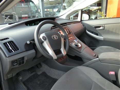 Toyota Prius - 1.8 Comfort Full Hybrid Navi Automaat - 1