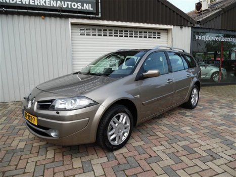 Renault Mégane Grand Tour - 1.6-16V Tech Line Xenon/Panodak/Navi/Pdc/Leer/Nap!! - 1