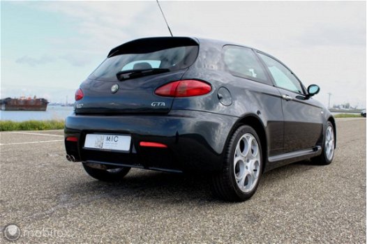 Alfa Romeo 147 - 3.2 V6 GTA | 124.000 km | Inruil welkom - 1