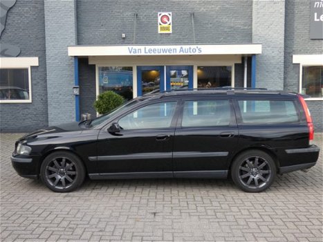 Volvo V70 - 2.4 Comfort Line - 1