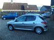 Peugeot 206 - 1.4 One-line 5 DRS./STUURBEKRACHTIGING/NETTE AUTO APK 06-02-2020 - 1 - Thumbnail