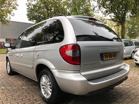 Chrysler Voyager - 2.8 CRD SE Luxe Automaat, 7-P, Leder - 1