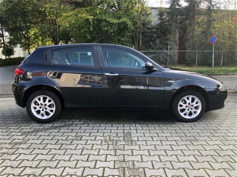 Alfa Romeo 147 - 2.0 TS Business Pro, Leder, 1 eig - 1