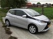 Toyota Aygo - 1.0 VVT-i x-play , rijk uitgerust, 5 drs, origineel NL en NAP - 1 - Thumbnail