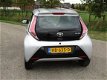 Toyota Aygo - 1.0 VVT-i x-play , rijk uitgerust, 5 drs, origineel NL en NAP - 1 - Thumbnail