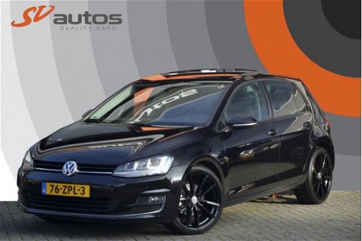 Volkswagen Golf - 1.4 TSI DSG Highline Panoramadak Massage Keyless Leder Drive Control Led - 1