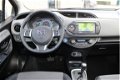 Toyota Yaris - 1.5 Hybrid Aspiration Design Pakket 1e Eig Camera Navi - 1 - Thumbnail