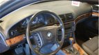 BMW 5-serie - 520i Executive Automaat*Orig NL*Youngtimer*Weinig KM NAP - 1 - Thumbnail