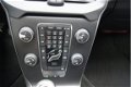 Volvo V40 - 1.6 D2 Momentum| LEDER \ NAVI \ PDC \ STOELVERW Leer/Airco/Complete uitvoering - 1 - Thumbnail