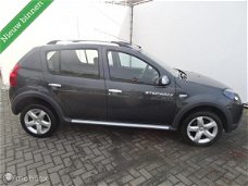 Dacia Sandero - 1.6 Ambiance AIRCO NETTE AUTO