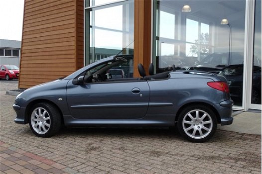 Peugeot 206 CC - 2.0-16V Griffe 136-Pk - 1