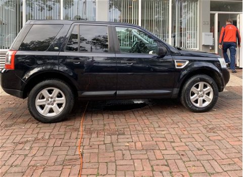 Land Rover Freelander - 2 COMMERCIAL Trekhaak, 17inch, Airco, Cruise 4x4 BTW AUTO GRIJSKENTEKEN apk - 1