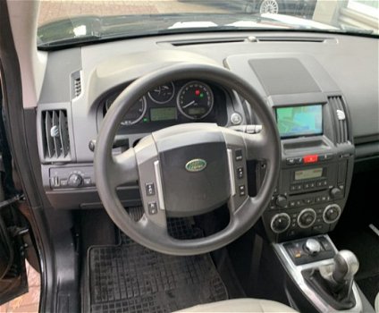 Land Rover Freelander - 2 COMMERCIAL Trekhaak, 17inch, Airco, Cruise 4x4 BTW AUTO GRIJSKENTEKEN apk - 1