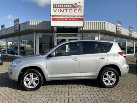 Toyota RAV4 - 2.0 VVTi Dynamic Trekhaak, Clima, Automaat, L/m velgen - 1