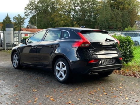 Volvo V40 - 2.0D4/SUM/LEER/NAVI/PAN/XEN - 1