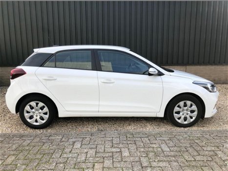 Hyundai i20 - 1.0 T-GDI Blue 100PK Comfort | NAVI | CLIMA | CAMERA - 1