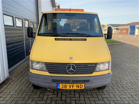 Mercedes-Benz 400-serie - 412 D RIJDT PERFECT, GOED WERKRENDE AUTO AMBULANCE - 1