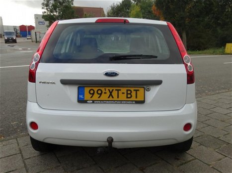 Ford Fiesta - 1.4-16V Ambiente - INCL NIEUWE APK - ELEKTR RAMEN - TREKHAAK - NAP - AUX - 5DEURS - 1