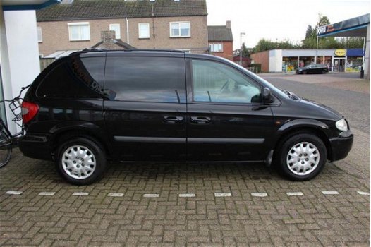 Chrysler Voyager - 2.4i Business Edition * 7 persoons auto - 1