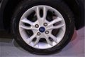 Ford Fiesta - 1.0 Titanium 80 pk 5 Drs Airco, Bluetooth, Chroomlijsten, LMV, Radio/CD, Stoelverwarmi - 1 - Thumbnail