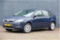 Ford Focus - 1.8 Titanium Flexi Fuel I INCL. € 695, 00 AFL.KOSTEN + BOVAG GARANTIE - 1 - Thumbnail