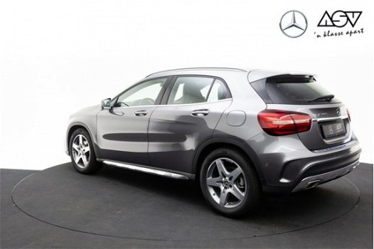 Mercedes-Benz GLA-Klasse - 180 Business Solution AMG Keyless-Go, Stoelverwarming, LED-koplampen, Ach - 1