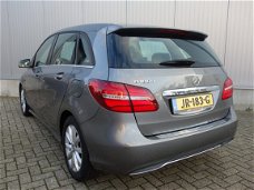 Mercedes-Benz B-klasse - 180 D Aut7 Led Navi Bluetooth 2x Parksens Lease Edition Ambition