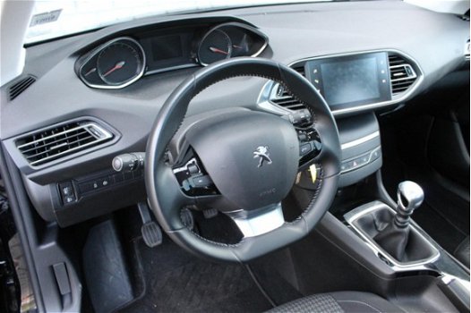 Peugeot 308 - 110pk Executive Navigatie Cruise Controle - 1