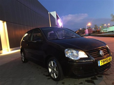 Volkswagen Polo - 1.4 TDI Comfortline - 1