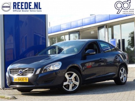 Volvo S60 - 2.0T Intro Edition - 1