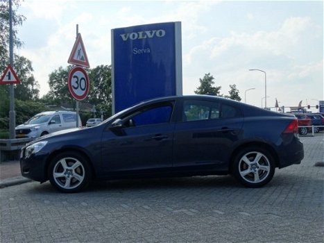 Volvo S60 - 2.0T Intro Edition - 1