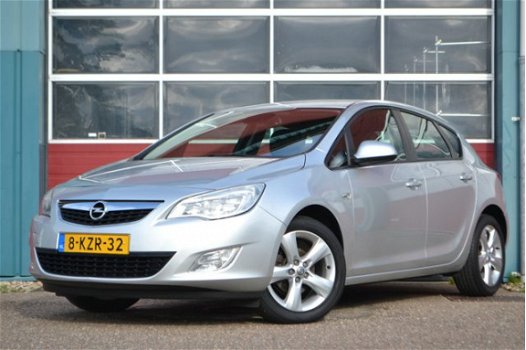 Opel Astra - 1.4 Cosmo 5-DRS CLIMA - 1